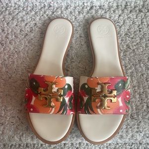 TORY BURCH PRINTED EVERLY SLIDES-NEW